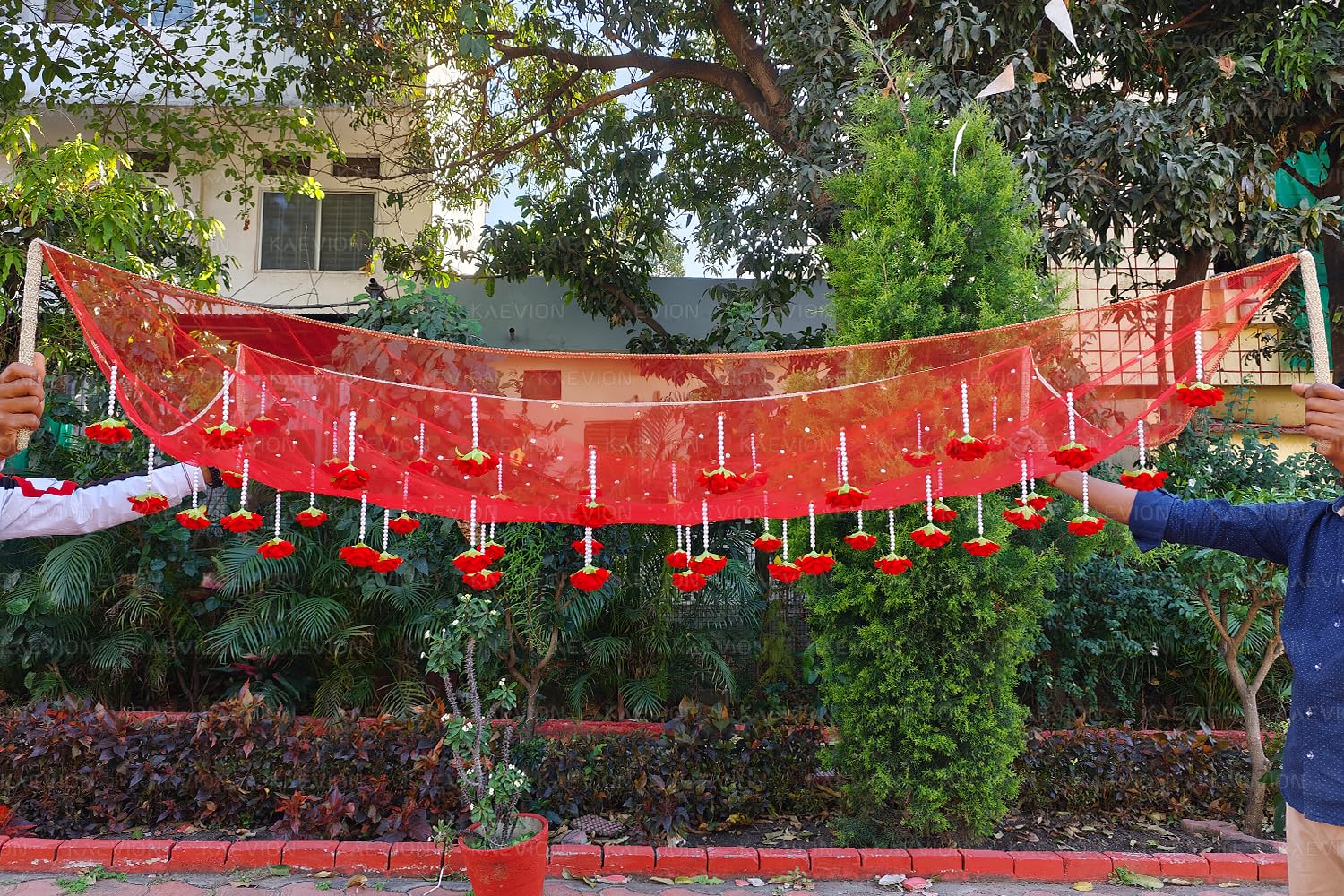Kaevion Rose Flower Canopy | Bride Entry Chunni | Entrance Decoration Accessory for Marriage Ceremony