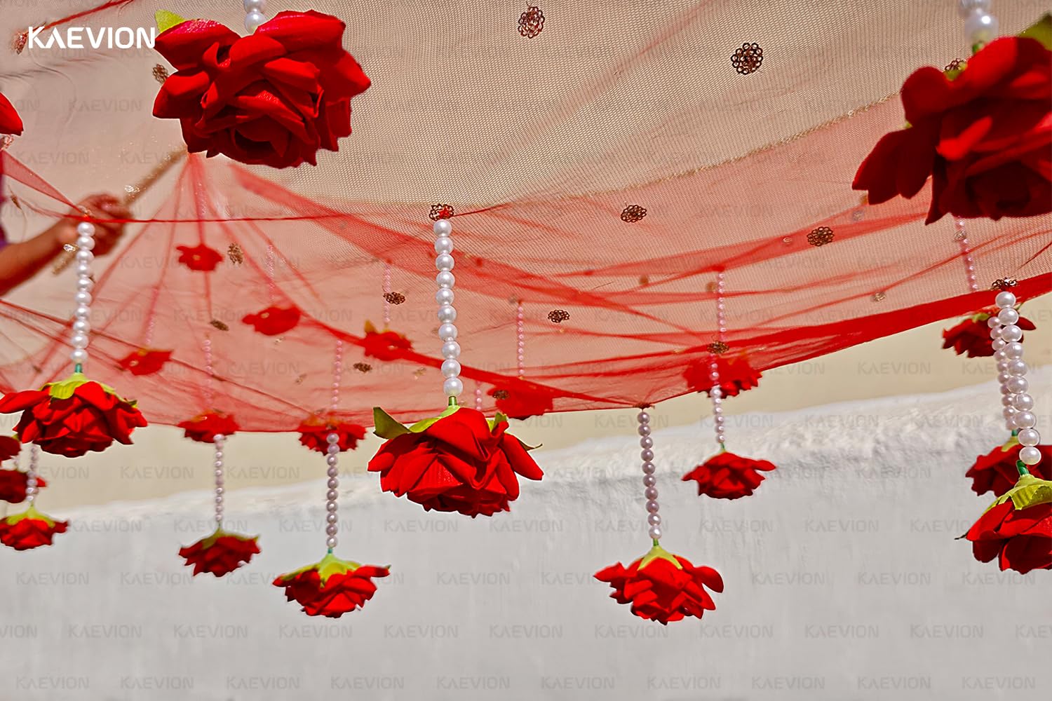 KAEVION Dulhan ki Entry Chaddar | Bridal Entry Odhani Ceremony | Bridal Entry Canopy with Red Rose Flowers & Pearl Latkan | Traditional Phoolon Ki Chadar
