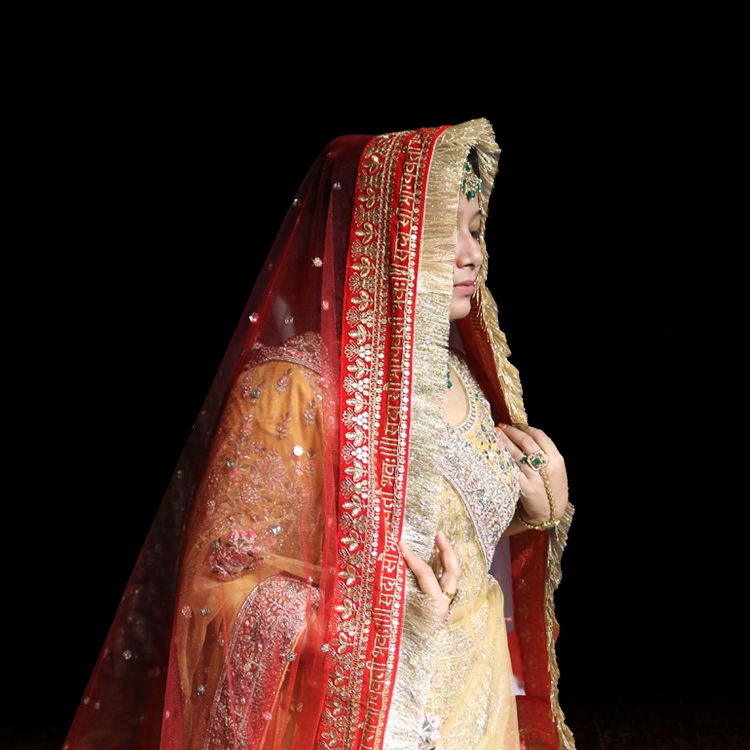 KAEVION Net Sada Saubhagyawati Bhav Bridal Wedding Dupatta With Kiran lace | Bridal Women's Net Dupatta | Traditional Dulhan Entry Chunni