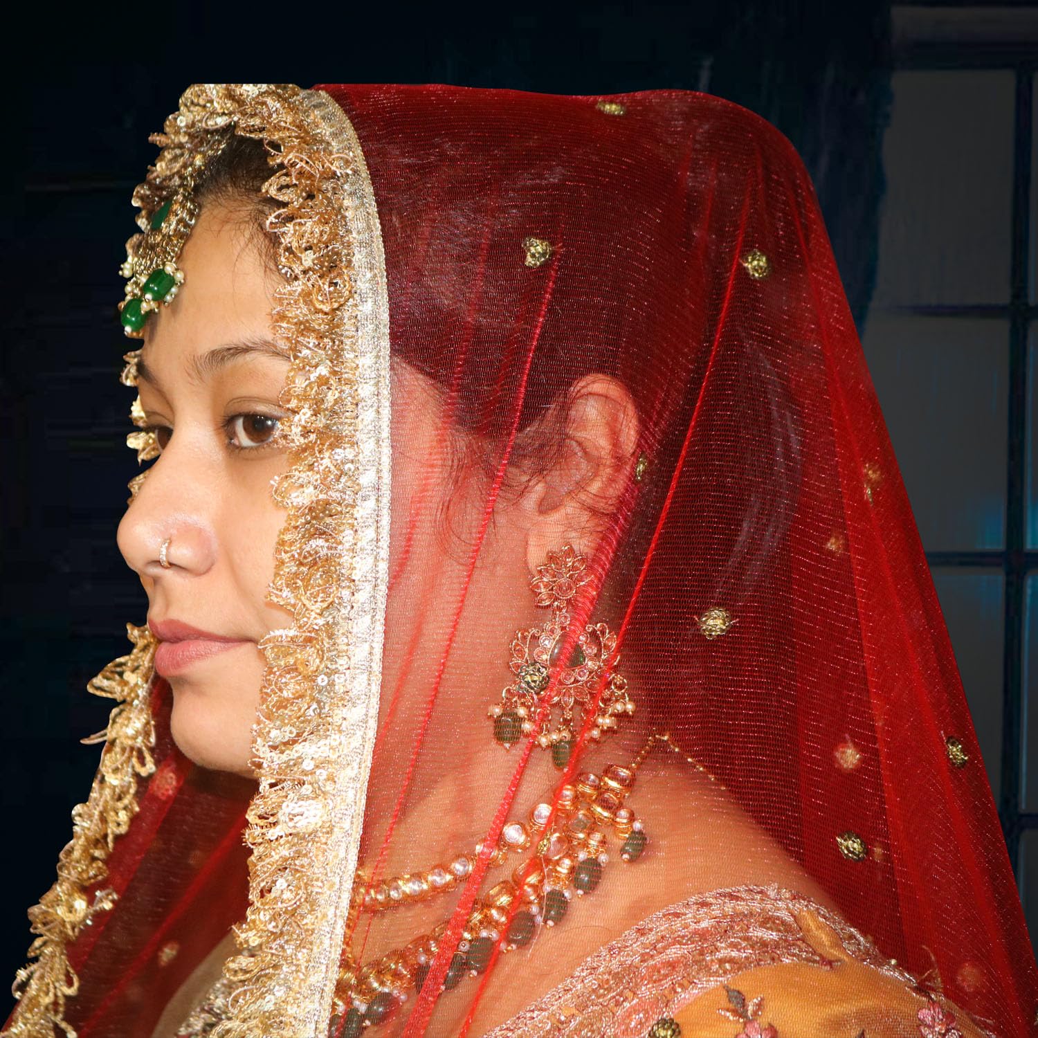 KAEVION  2.5 Meter Women Net Sequins Booti Bridal Dupatta With Sequins Kiran Frill | Trail Dulhan Entry Wedding Dupatta | Heavy Net Women Dupatta For Traditional Dresses, Saree, Lehenga | Contrast Chunni