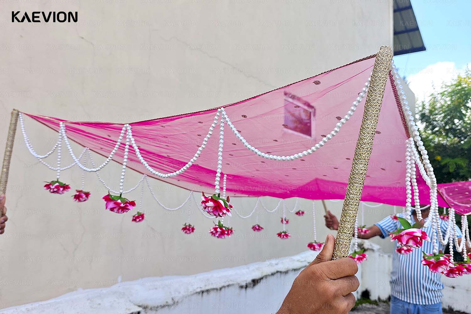 Kaevion Indian Bride Entry Canopy | Mandap Entry Chaddar | Flowers Chadar for Wedding Entry | Trending Decorations Garland Net Chadar