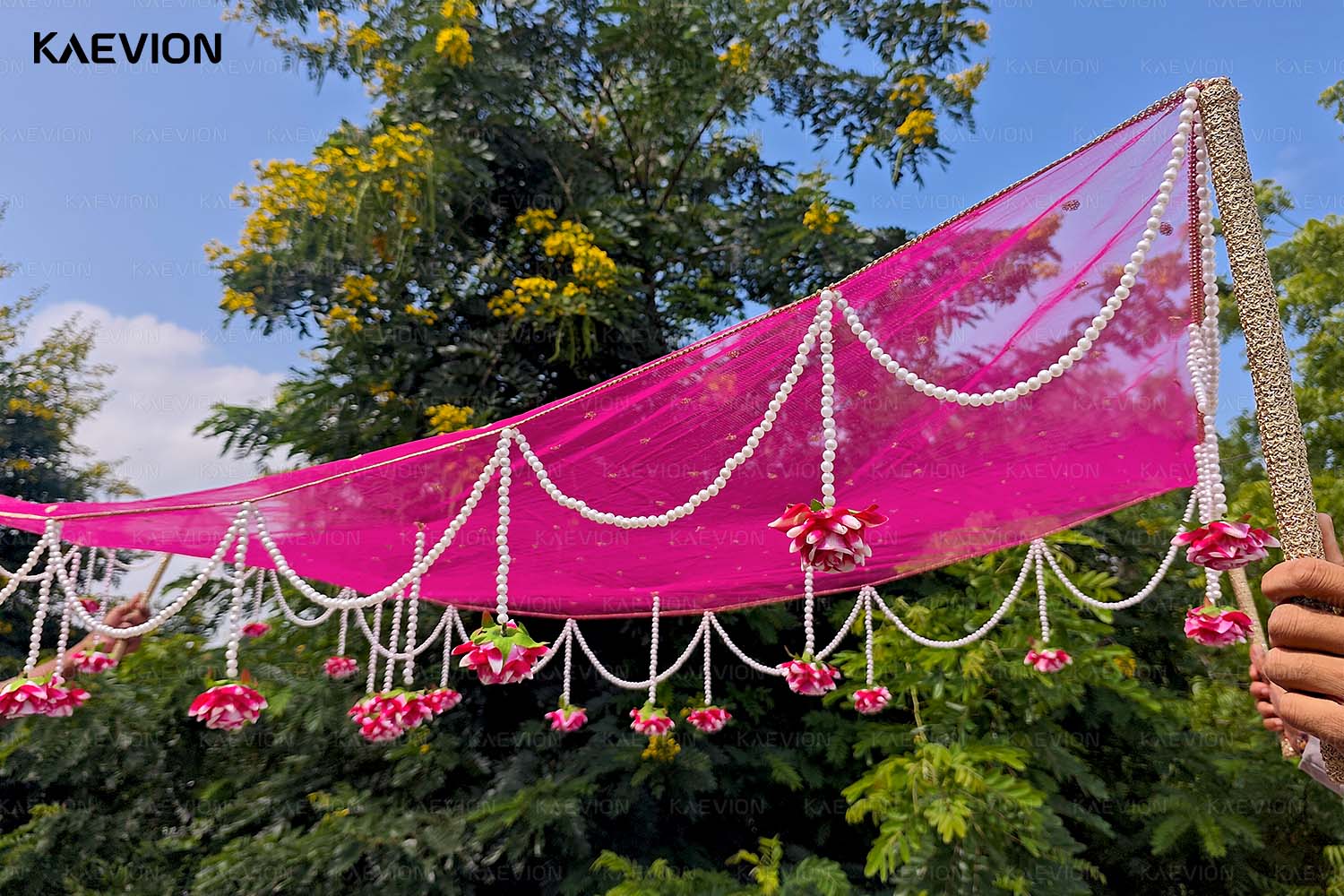 Kaevion Indian Bride Entry Canopy | Mandap Entry Chaddar | Flowers Chadar for Wedding Entry | Trending Decorations Garland Net Chadar