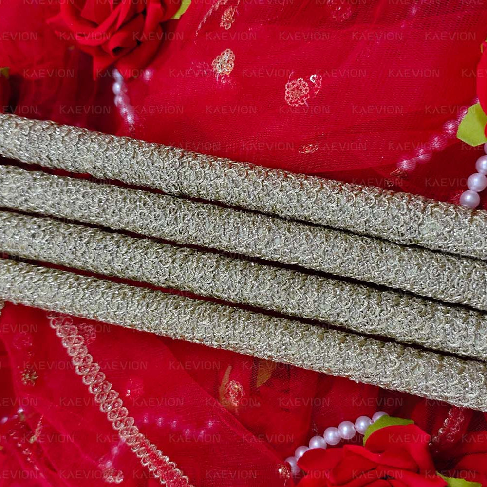 KAEVION Bridal Entry Phoolon ki Chaddar with Artificial Roses and Pearl Drops | Traditional Indian Wedding Bride Entry Canopy with Sticks | Net Wedding Chaddar for Haldi, Mehendi, Nikah