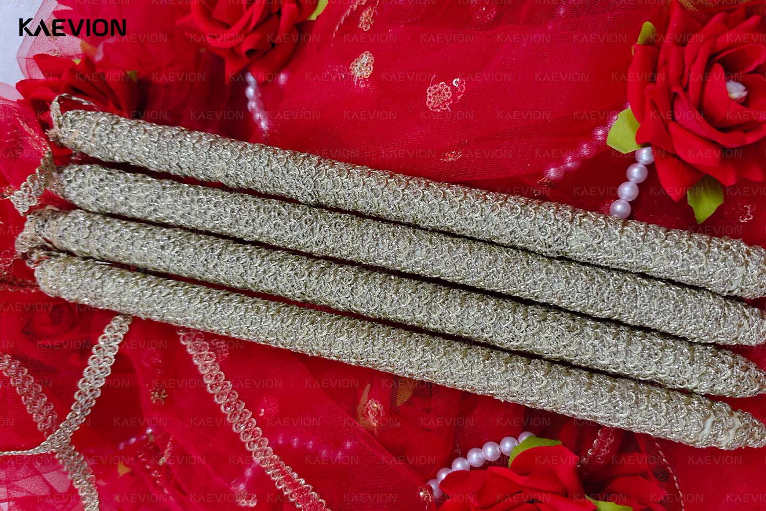 KAEVION Bridal Entry Phoolon ki Chaddar with Artificial Roses and Pearl Drops | Traditional Indian Wedding Bride Entry Canopy with Sticks | Net Wedding Chaddar for Haldi, Mehendi, Nikah